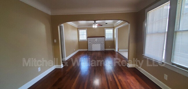 Building Photo - 738 Ontario St