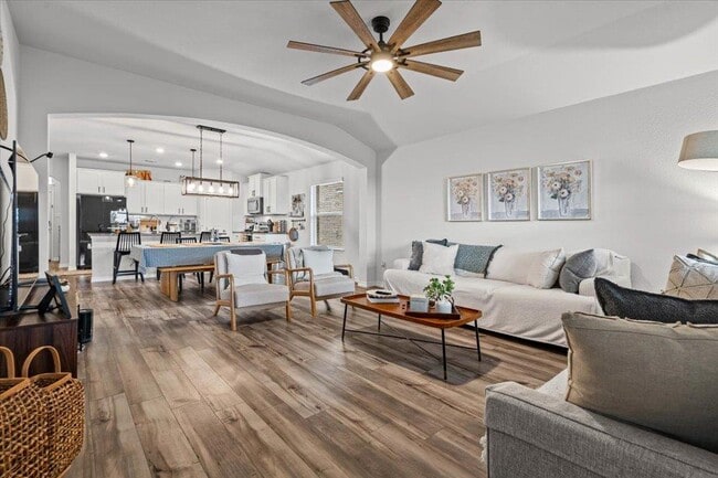 Building Photo - 6326 Matagorda Rd