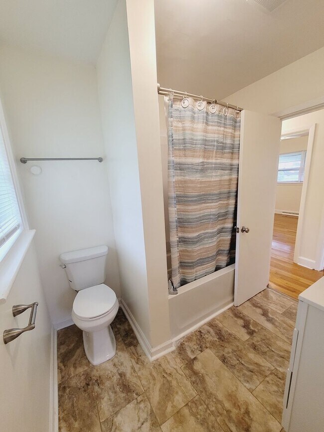 Building Photo - Newly Renovated Brick Ranch with a Basement!