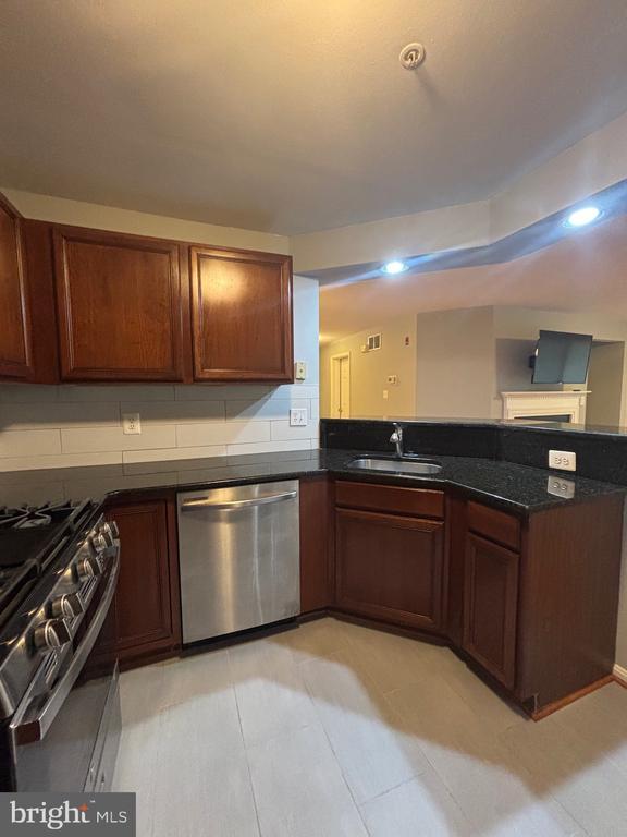 Building Photo - 13107 Millhaven Pl