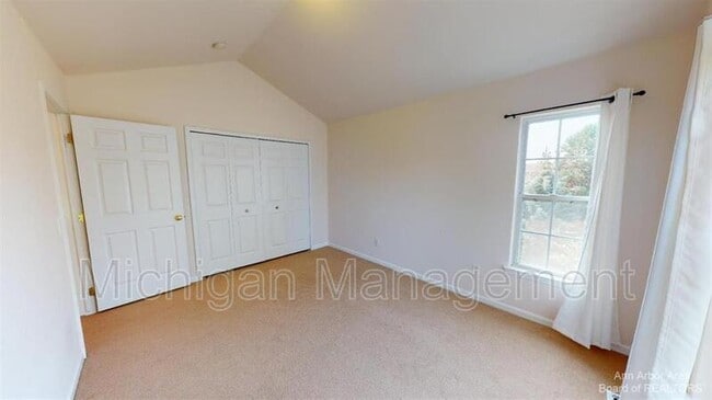 Building Photo - 3107 Promenade Cir