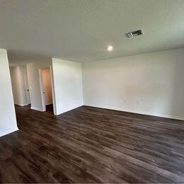 Building Photo - 1808 Grand Ridge St
