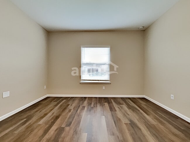 Building Photo - 285 Stone Arbor Lane