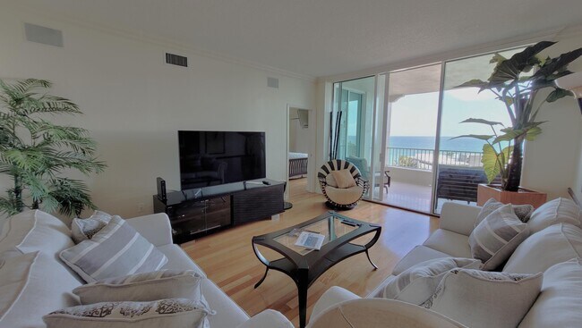 Building Photo - 3700 S Ocean Blvd