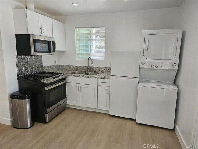 Building Photo - 21931 Ybarra Rd