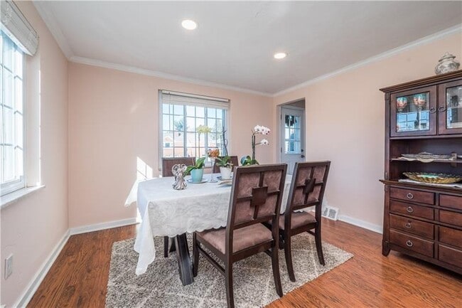 Building Photo - 4915 Brownsville Rd