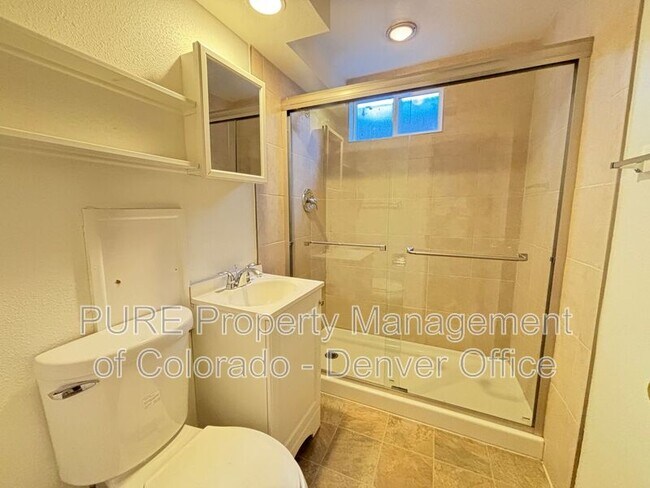 Building Photo - 3900 Yarrow St