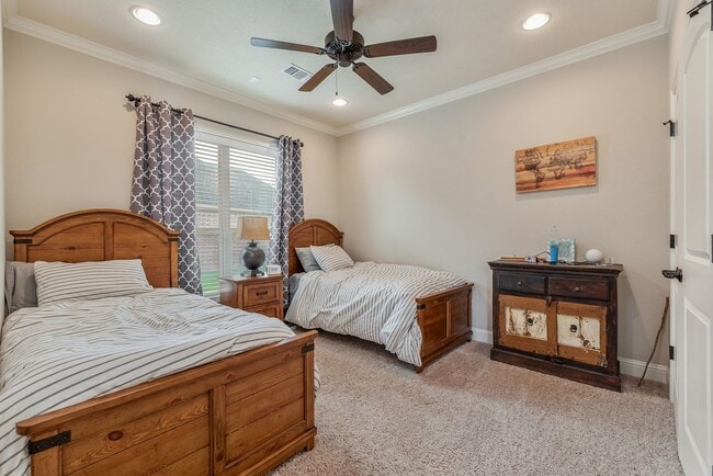 Building Photo - Available August 2026! Beautiful home in the Carters Crossing subdivision!