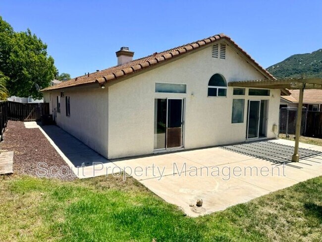 Building Photo - 45369 Tejon Ct