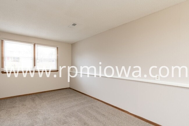 Building Photo - 3424 SW 42nd St