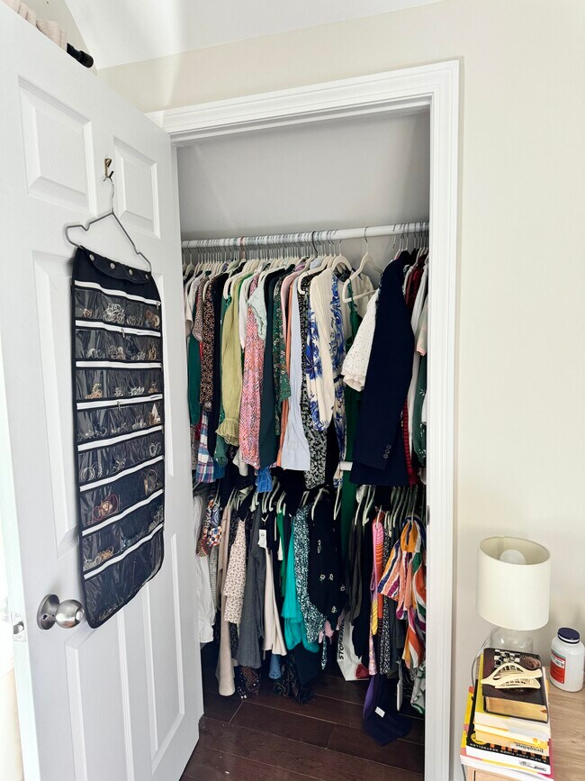 Building Photo - 95 Cherry St