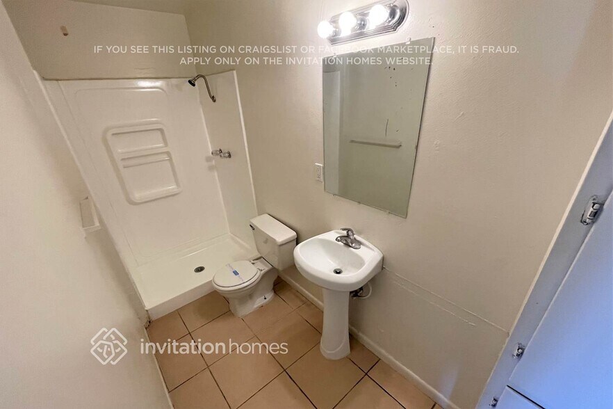 Building Photo - 4643 N 58th Ave