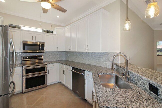 Building Photo - Gran Paradiso Annual Villa for Rent