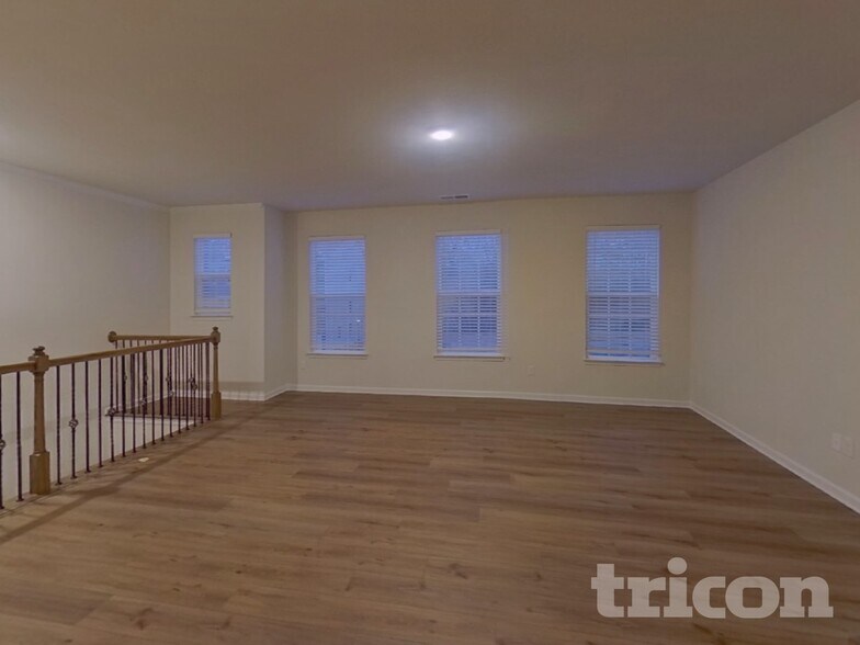 Building Photo - 1021 Bandon Dr