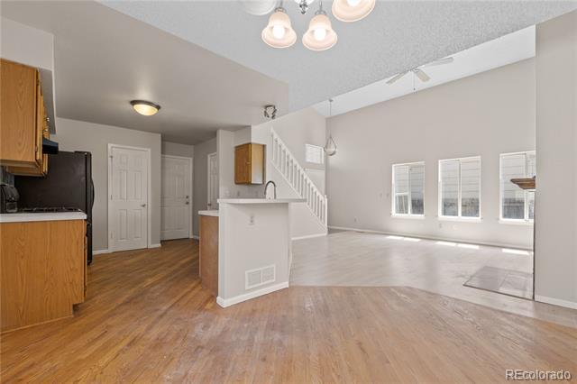 Building Photo - 8847 Cloverleaf Cir