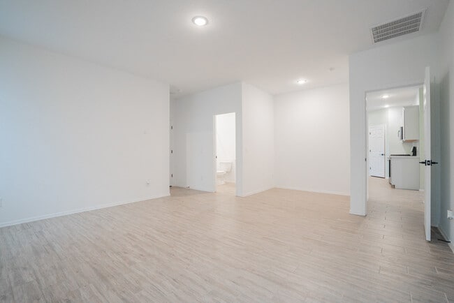 Building Photo - 46870 W Cansados Rd