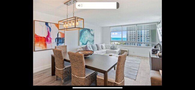 Building Photo - 400 S Pointe Dr