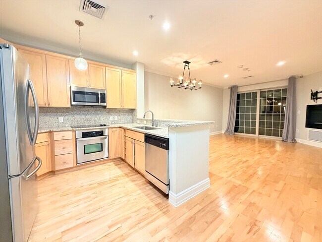 Building Photo - 59 Walpole St