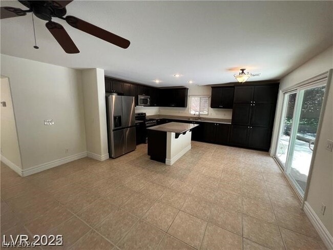 Building Photo - 291 Broken Par Dr