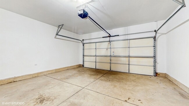 Building Photo - 273 Wildmeadow Ln