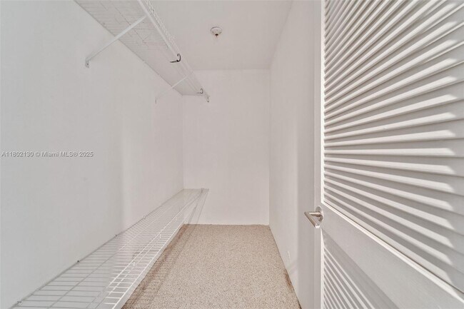 Building Photo - 6423 Collins Ave