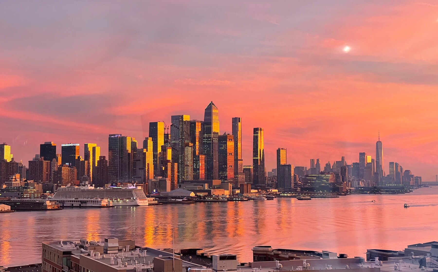 Building Photo - 6050 Boulevard E