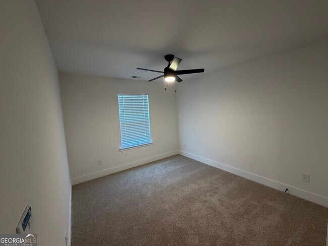 Building Photo - 213 Laney Dr