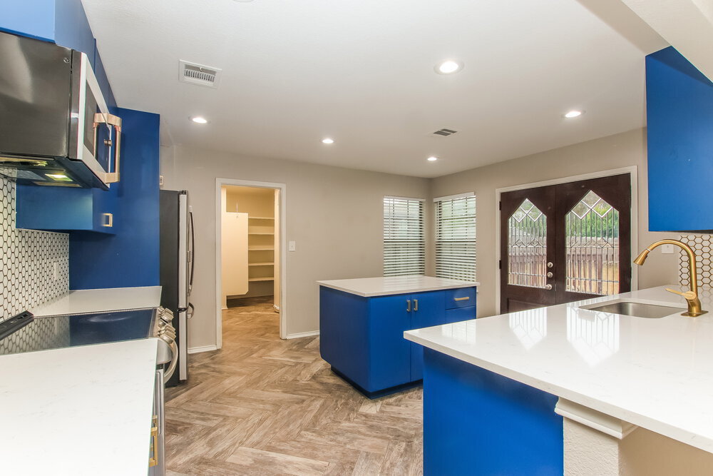 Building Photo - 19716 San Chisolm Dr