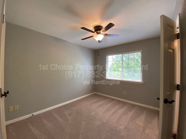 Building Photo - 112 Prairie Ridge Dr