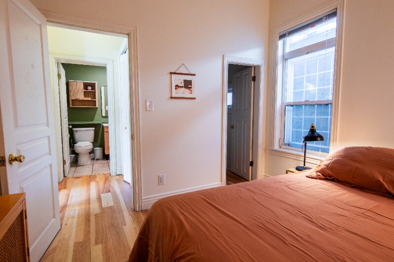 Building Photo - 1748 S 200 E