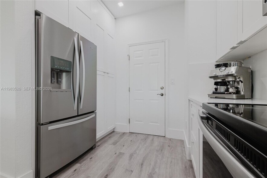 Building Photo - 12735 SW 49th Ct