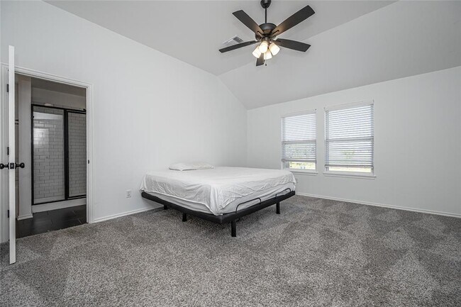 Building Photo - 8516 Gibbs Dr