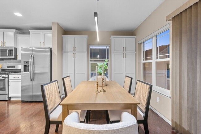 Building Photo - Beautifully Upgraded 3-Bedroom Home in Prairie Village with Finished Basement