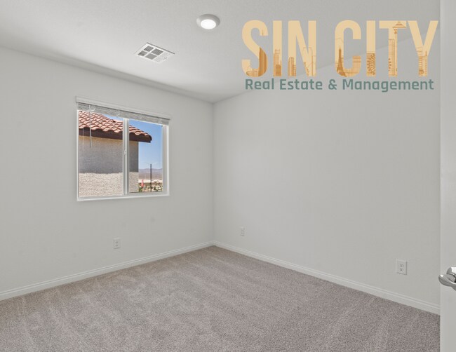 Building Photo - "Charming 4-Bed Home on Love Springs Ln: Spacious 1865 Sq Ft with 2.5 Baths in North Las Vegas!"