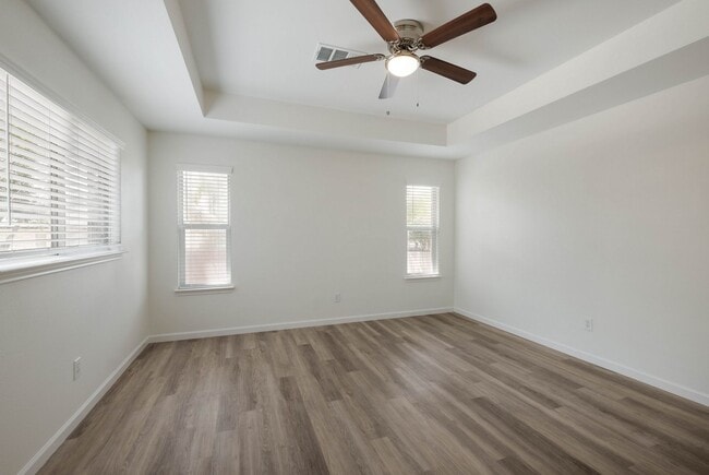 Building Photo - Updated 3-Bedroom Home with Spacious Backyard