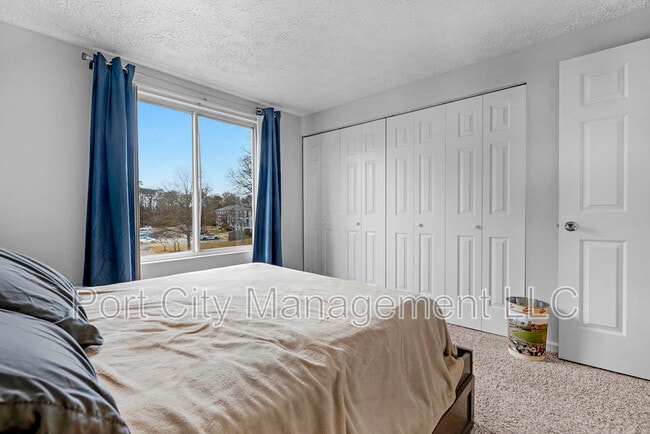 Building Photo - 8030 Abbey Ct