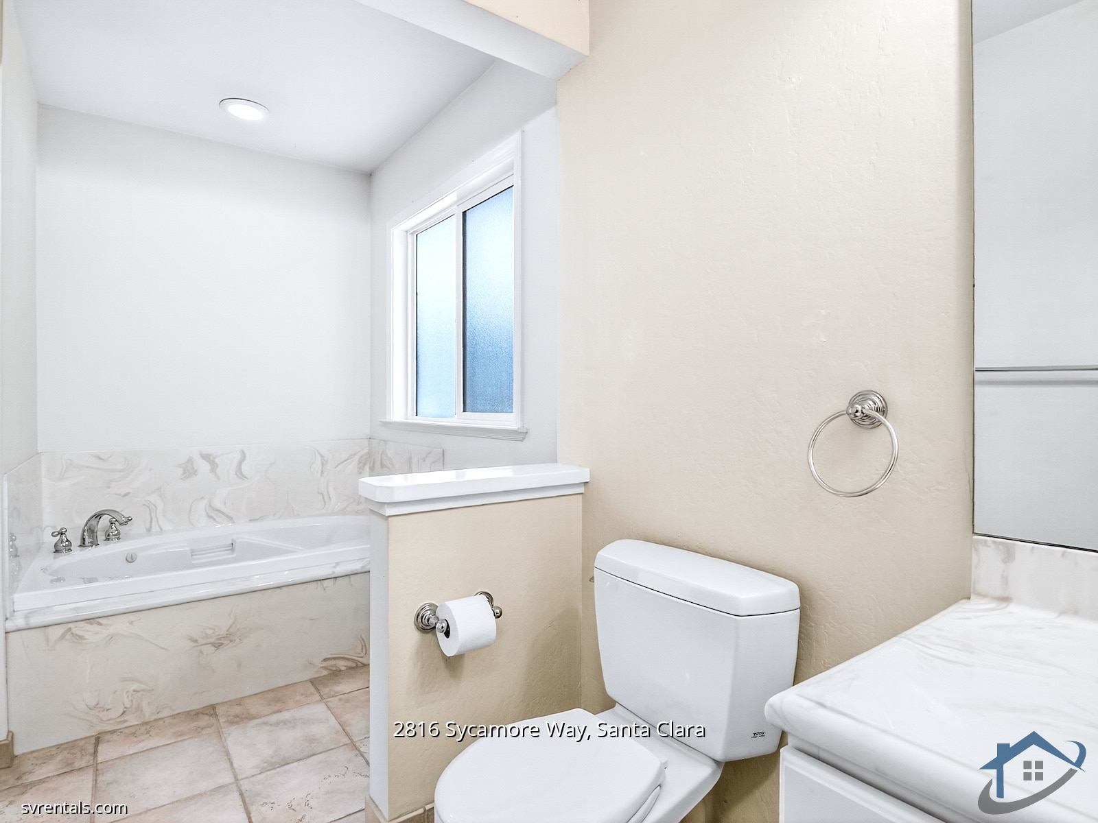 Building Photo - 2816 Sycamore Way