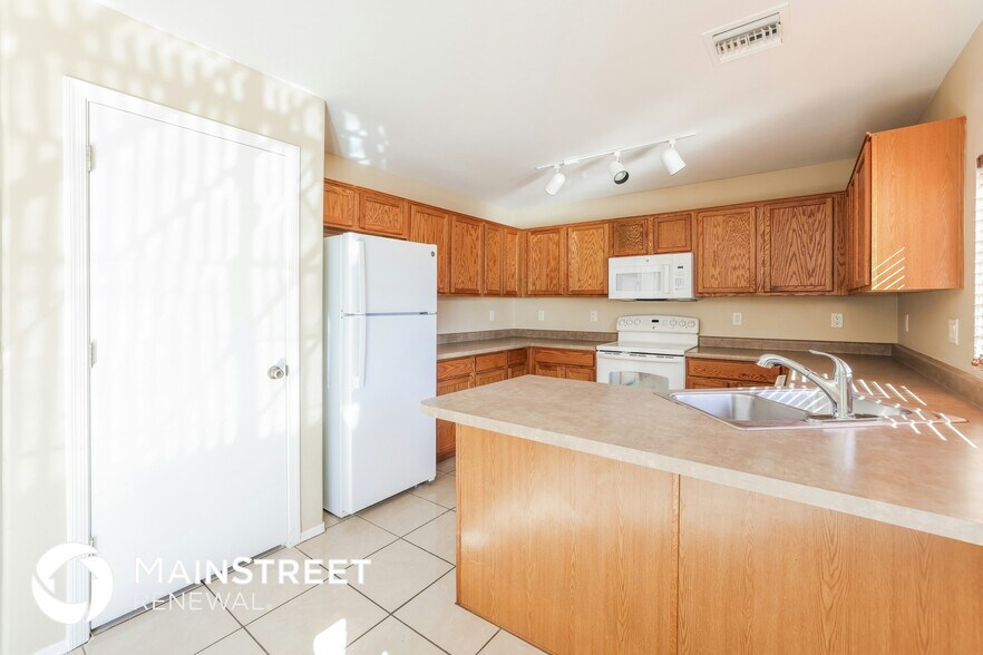 Building Photo - 4156 E Agate Knoll Dr