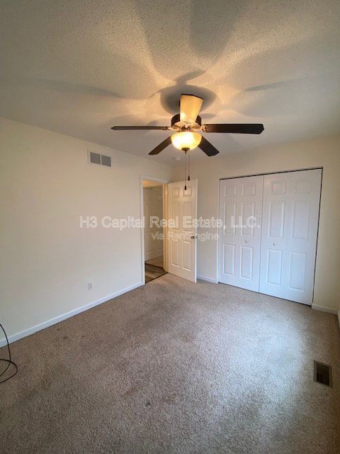 Building Photo - 55 Crimson Ct