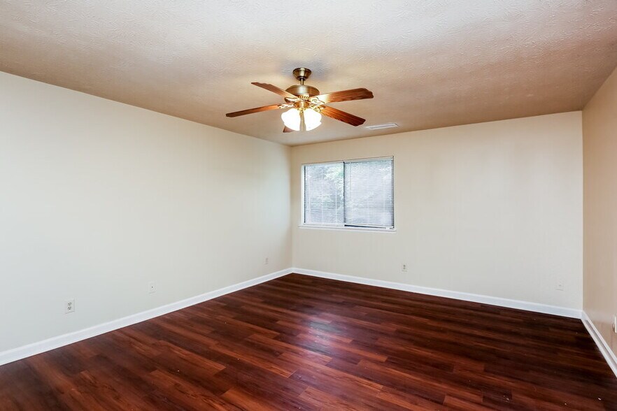 Building Photo - 2655 Trotters Walk Trail