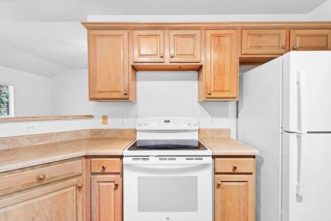 Building Photo - 4/2 in Stratford Glen Subdivision