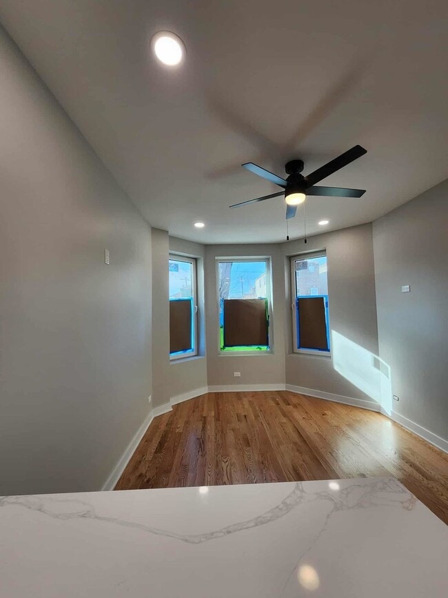 Building Photo - 6321 S Eberhart Ave