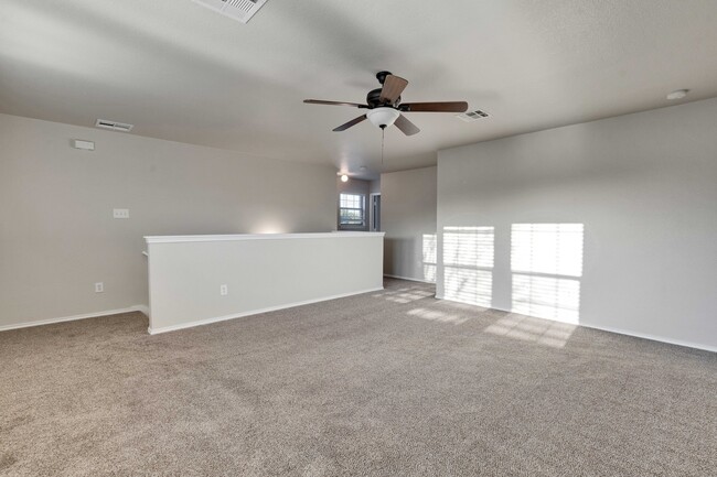 Building Photo - 6305 Roseborough Dr