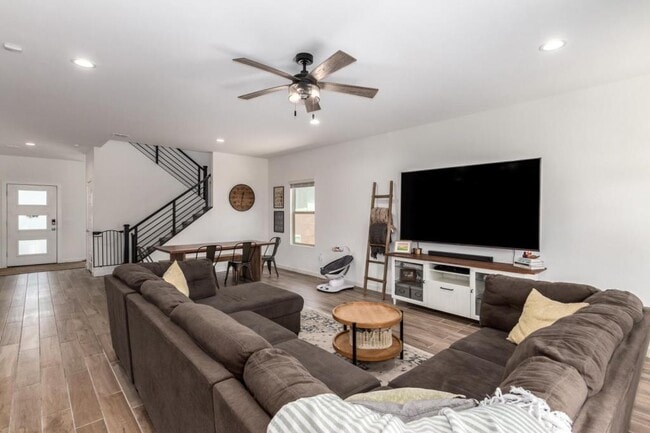 Building Photo - 12796 E Giada Dr