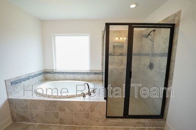 Building Photo - 75 Sailmaker Ln