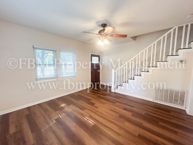 Building Photo - 10693 S Fm 148