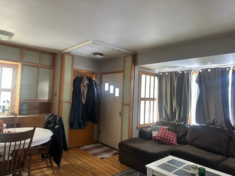 Building Photo - 1421 12th St N