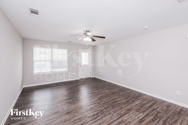 Building Photo - 2025 Misty Rose Lane