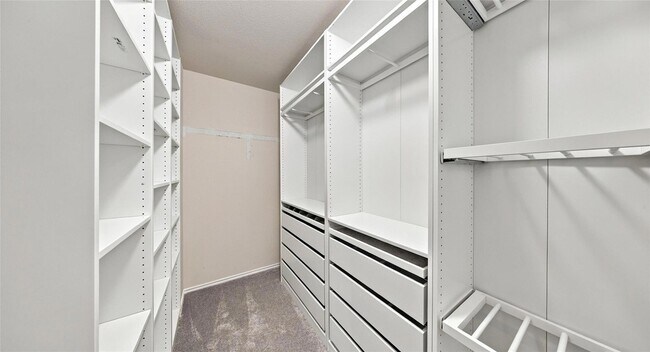 Building Photo - 7224 Crestone Rd