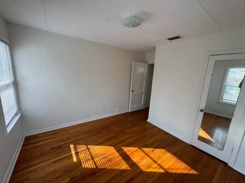 Building Photo - 118 Greenwich Blvd